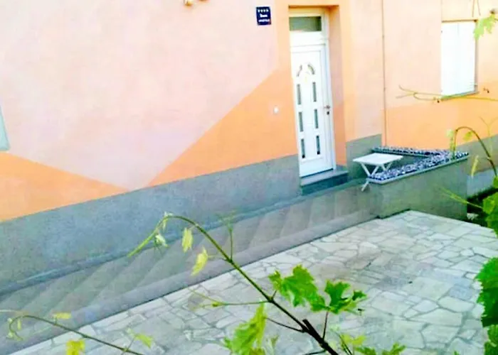 Ory Near The Center With Free Parking * Пула