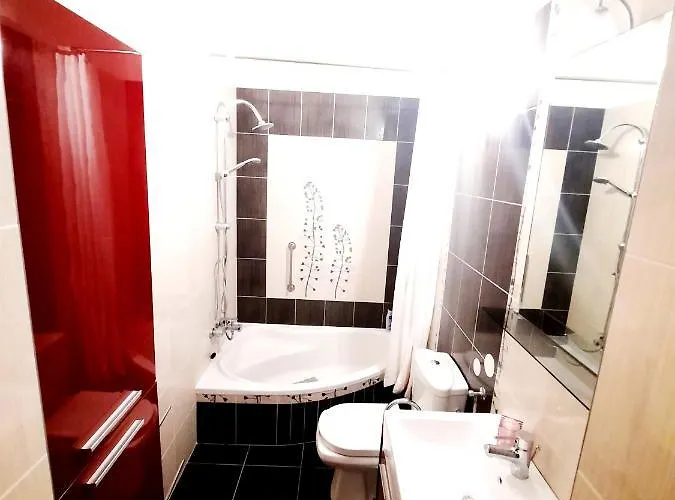 Ory Near The Center With Free Parking * Пула