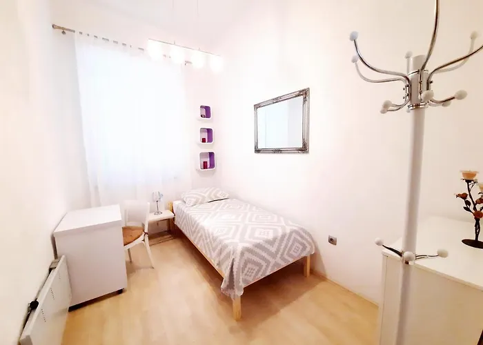 Ory Near The Center With Free Parking Pula